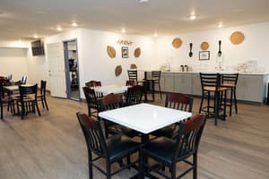 thumbnail: Breakfast area