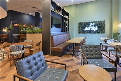 Dining,Dining Area,Restaurant,On-Site