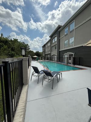 thumbnail: Pool