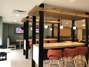 thumbnail: Restaurant