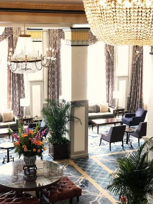 thumbnail: Lobby sitting area