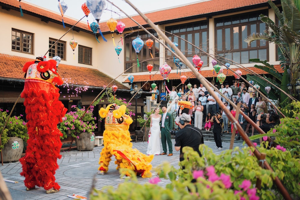 Indoor wedding