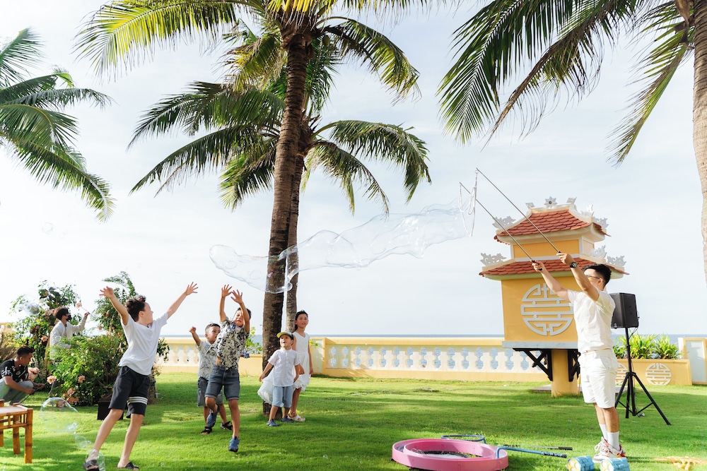 Children's play area - outdoor