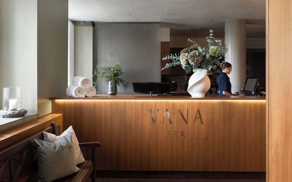 Spa reception