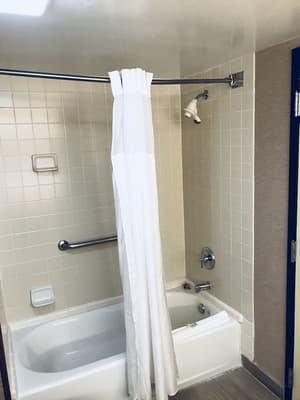 thumbnail: Bathroom shower