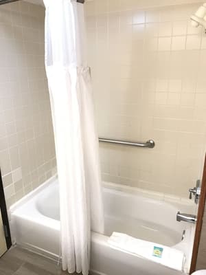thumbnail: Bathroom shower