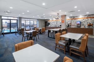thumbnail: Breakfast area