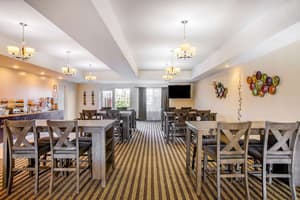 thumbnail: Breakfast area