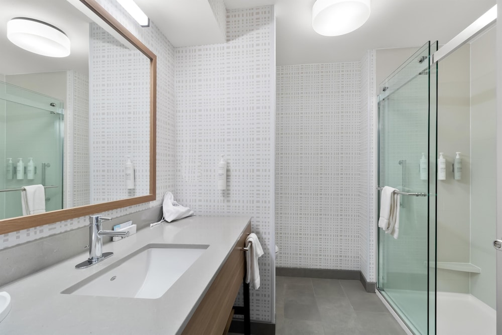 Bathroom shower