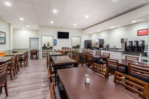 thumbnail: Breakfast area