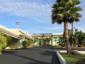 thumbnail: Exterior