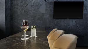 thumbnail: Bar (on property)