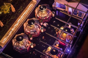 thumbnail: Outdoor dining