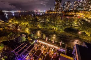 thumbnail: Outdoor dining
