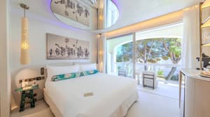 thumbnail: Room