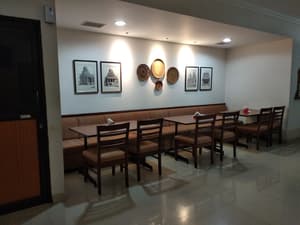 thumbnail: Restaurant