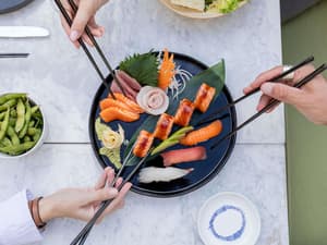 thumbnail: Outdoor dining