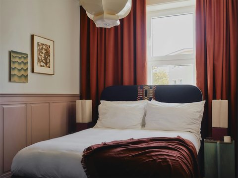 COSY THE COZY BED