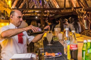 thumbnail: Bar (on property)