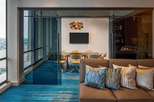 thumbnail: Lounge