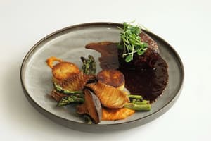 thumbnail: Restaurant