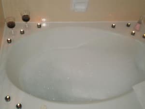 thumbnail: Jetted tub