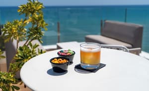 thumbnail: Bar (on property)