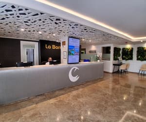thumbnail: Reception