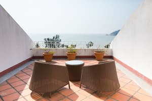 thumbnail: Balcony