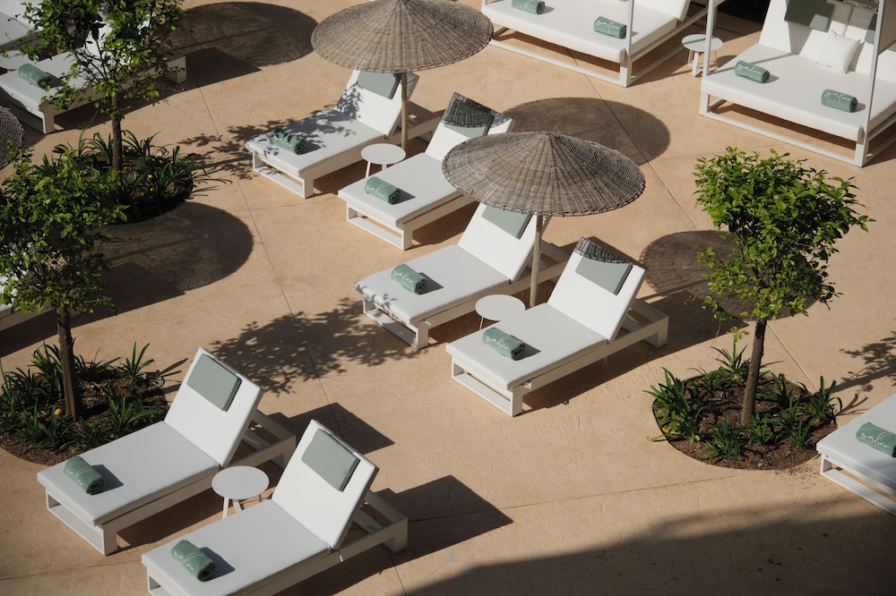 Sundeck