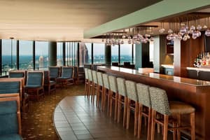 thumbnail: Bar (on property)