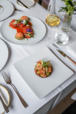 thumbnail: Restaurant