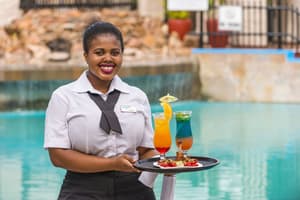 thumbnail: Bar (on property)