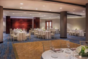 thumbnail: Banquet hall