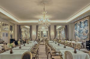 thumbnail: Breakfast area