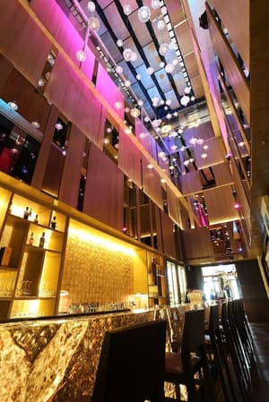thumbnail: Bar (on property)