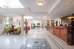 thumbnail: Reception