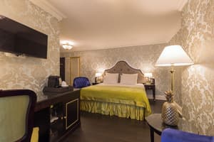 thumbnail: Room