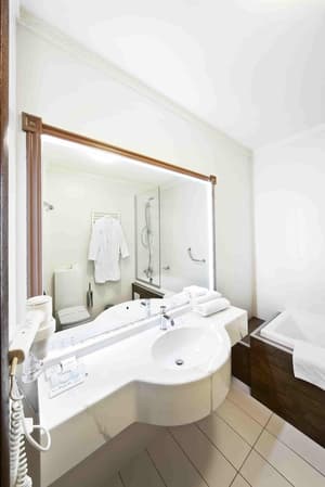 thumbnail: Bathroom sink