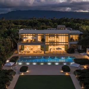 thumbnail: Outdoor pool