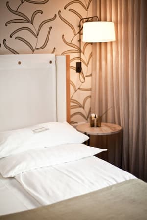 thumbnail: Interior detail