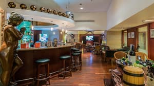 thumbnail: Sports bar