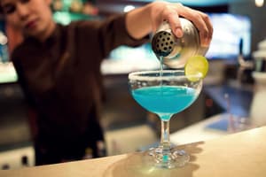 thumbnail: Bar (on property)
