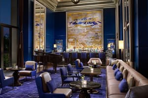 thumbnail: Bar (on property)