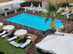 thumbnail: Outdoor pool