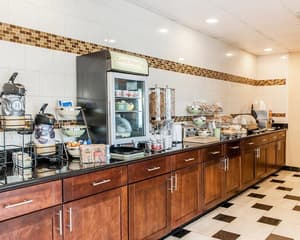 thumbnail: Breakfast area