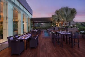 thumbnail: Restaurant