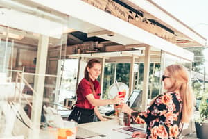 thumbnail: Restaurant