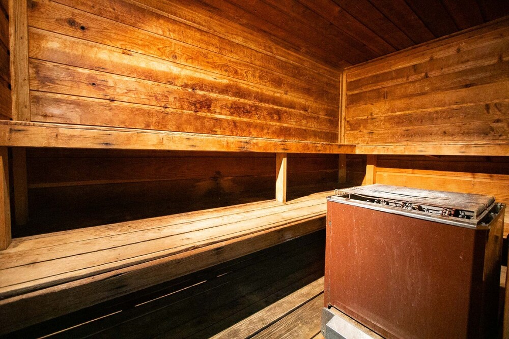 Steam room