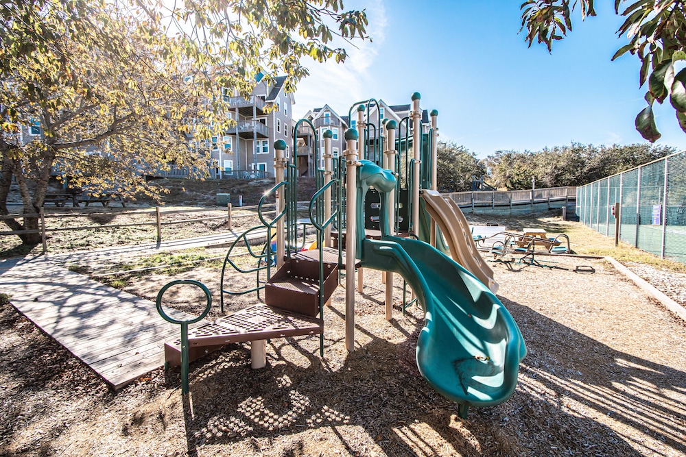 Children's play area - outdoor